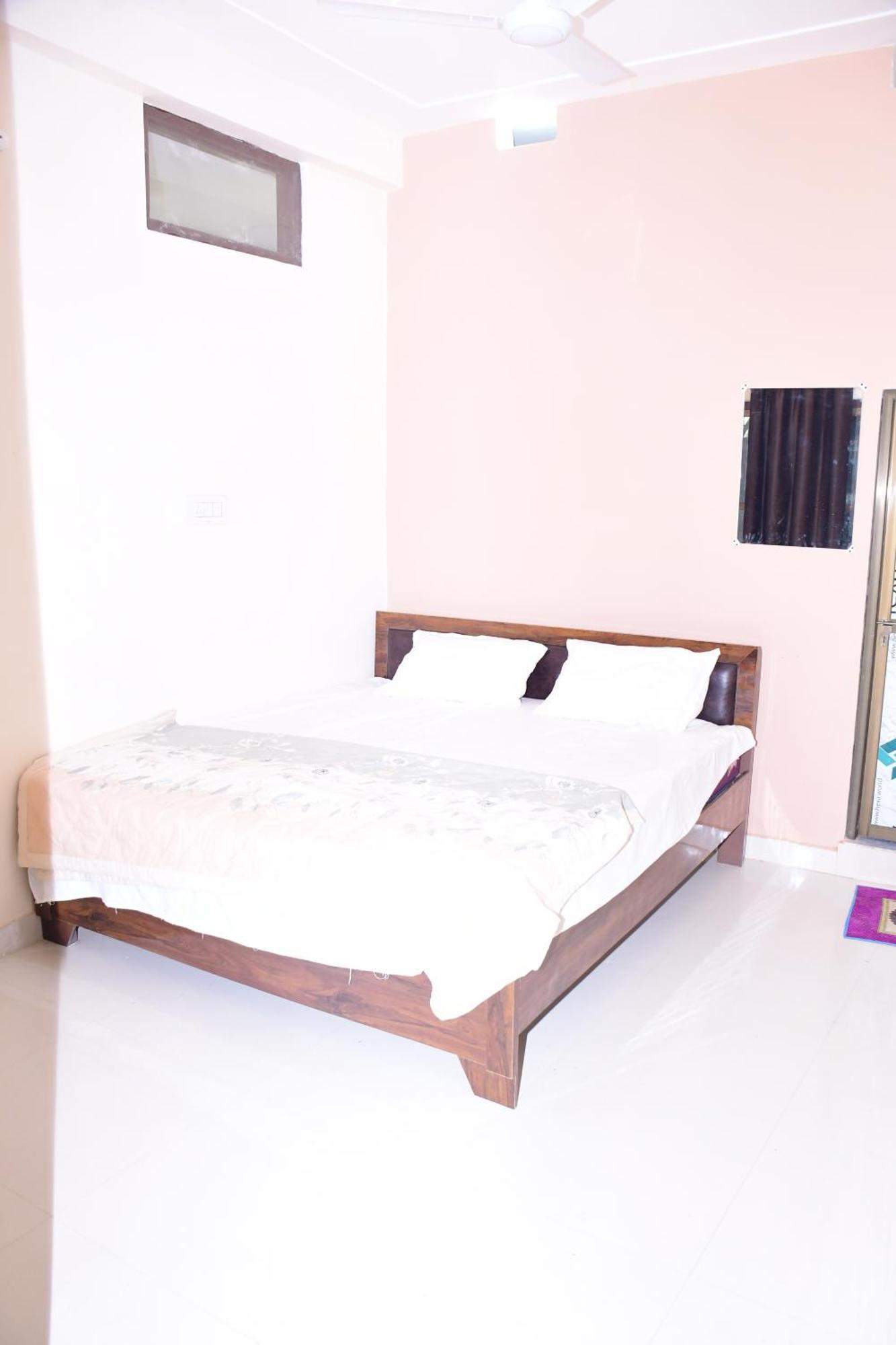 Shree Ram Hotel Ayodhya ภายนอก รูปภาพ