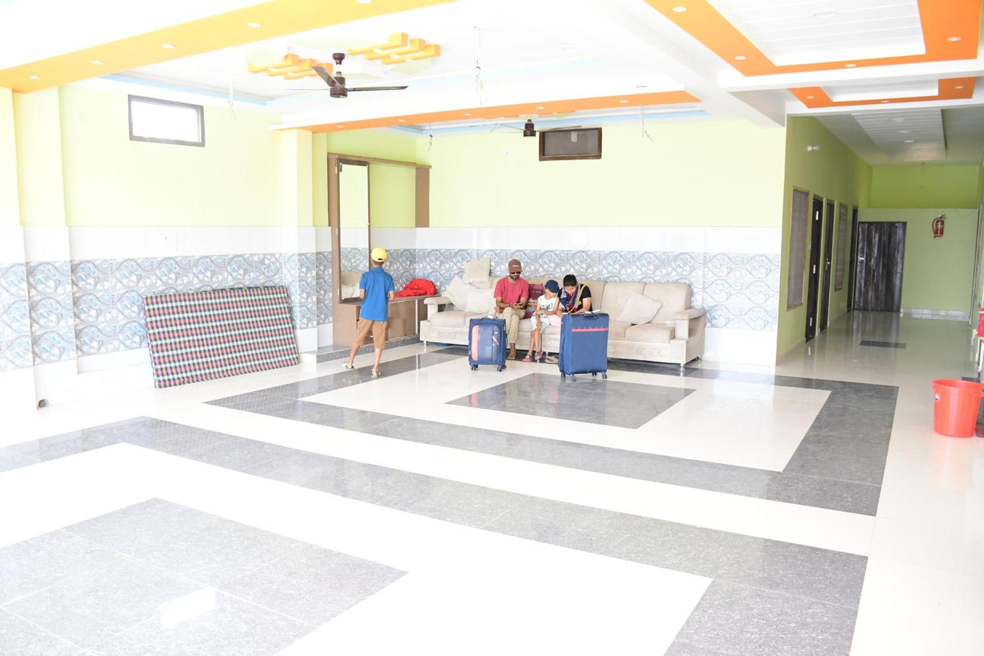 Shree Ram Hotel Ayodhya ภายนอก รูปภาพ