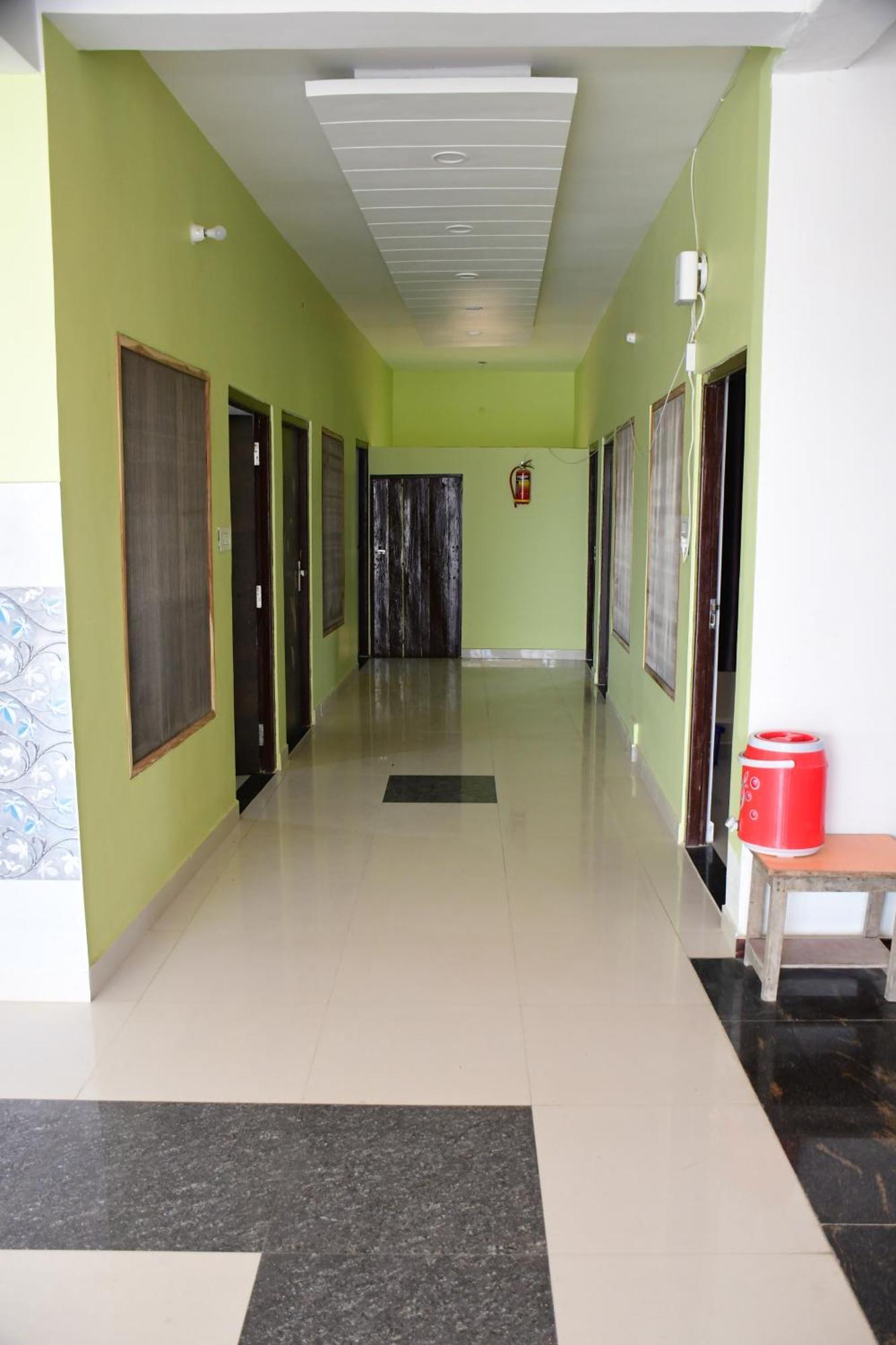 Shree Ram Hotel Ayodhya ภายนอก รูปภาพ